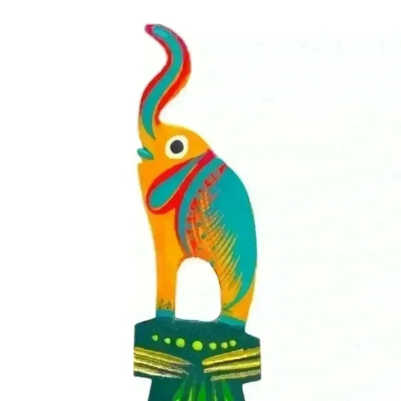 Handmade Copal Wood Bookmark - Reading Elephant Design - Picture 3 of 4